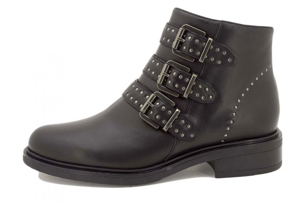 Black Leather Ankle boot 225347