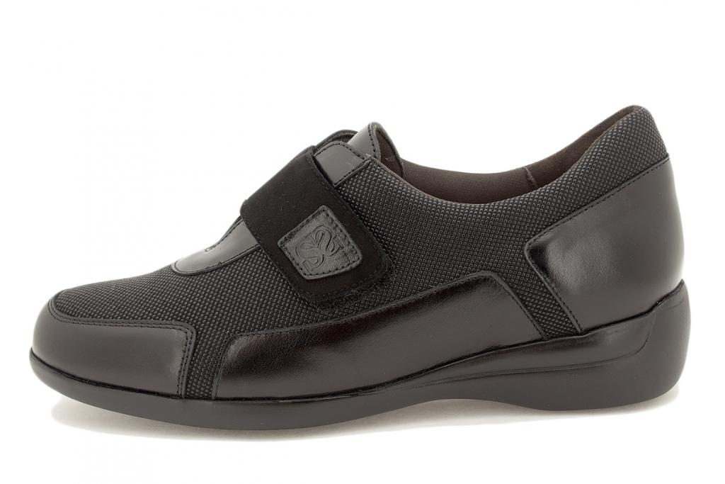 Black Leather Velcro shoe 225578