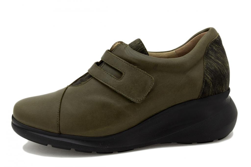 Olive Leather Velcro shoe 225828
